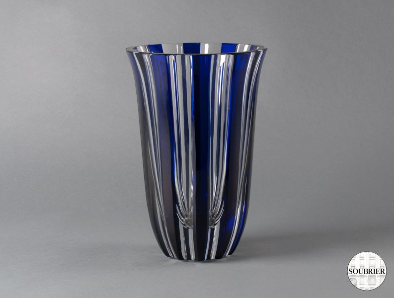 Vase Saint-Louis en cristal bleu