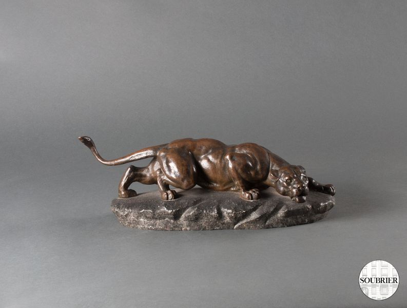 Bronze of a lioness