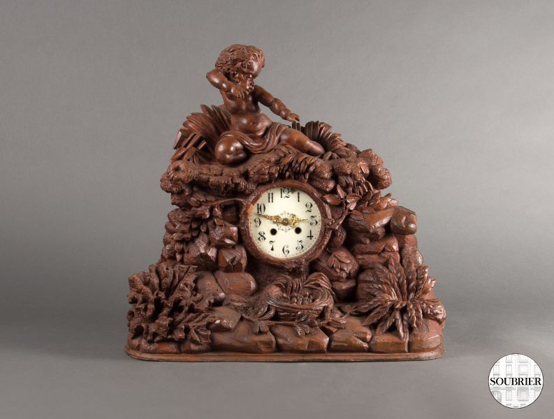 Amorino wood clock