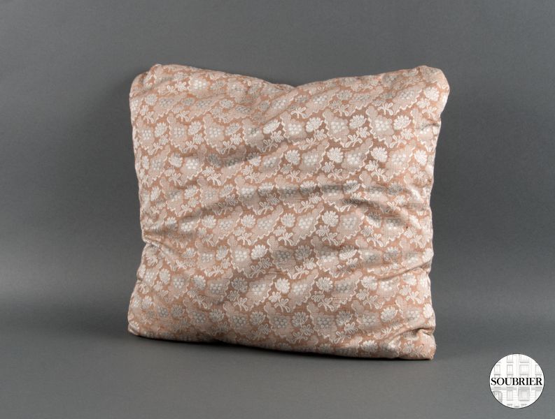 Damask cushion