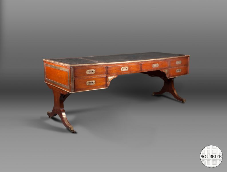 English mahogany desk
