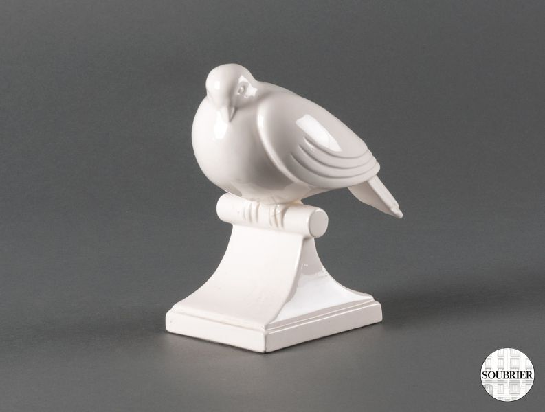 Two pigeons ceramic