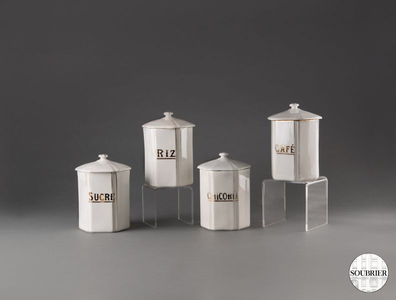 Earthenware canisters set