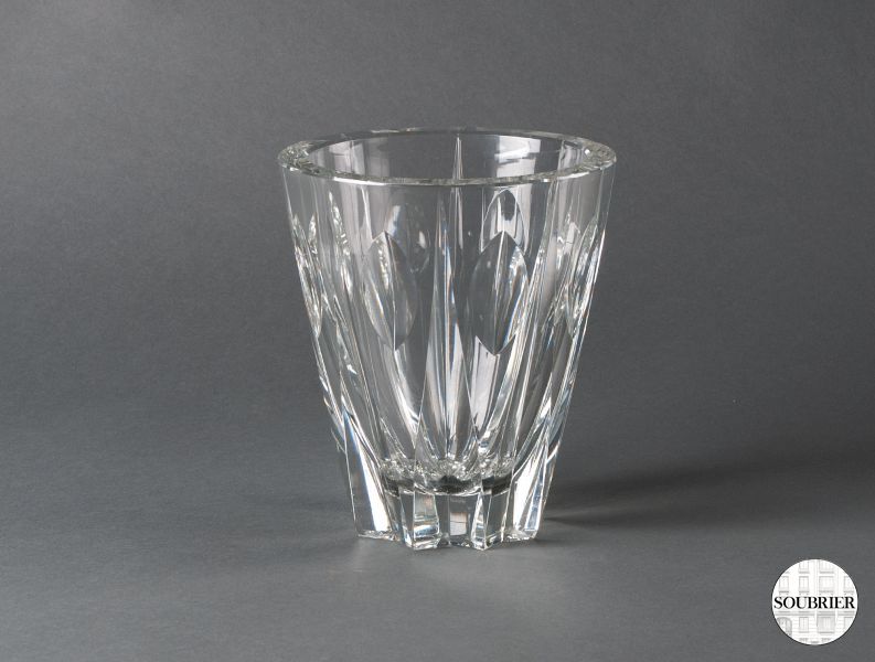 Vase lourd en cristal taillé