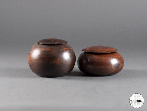 Round wooden boxes