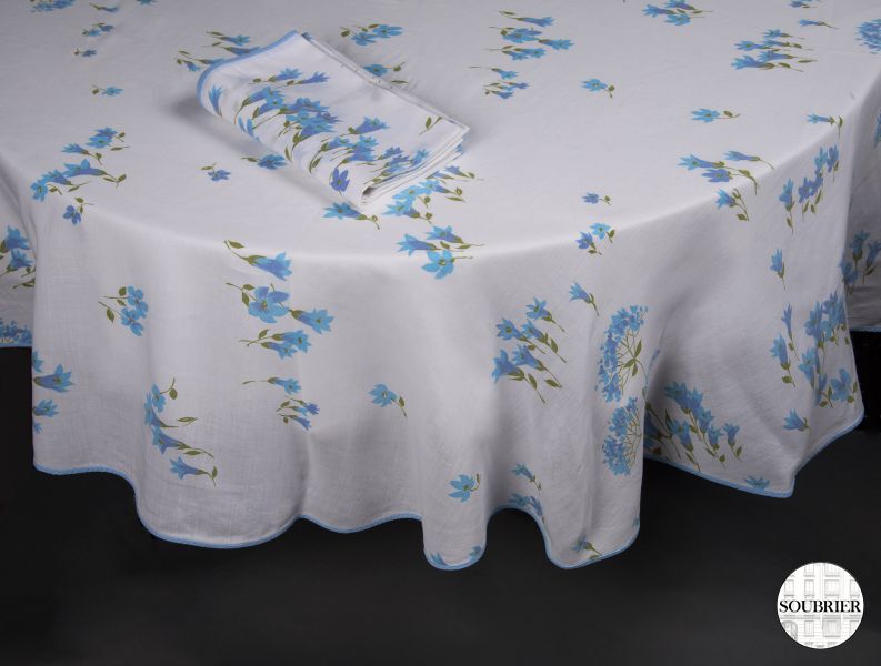 Blue flowers round tablecloth