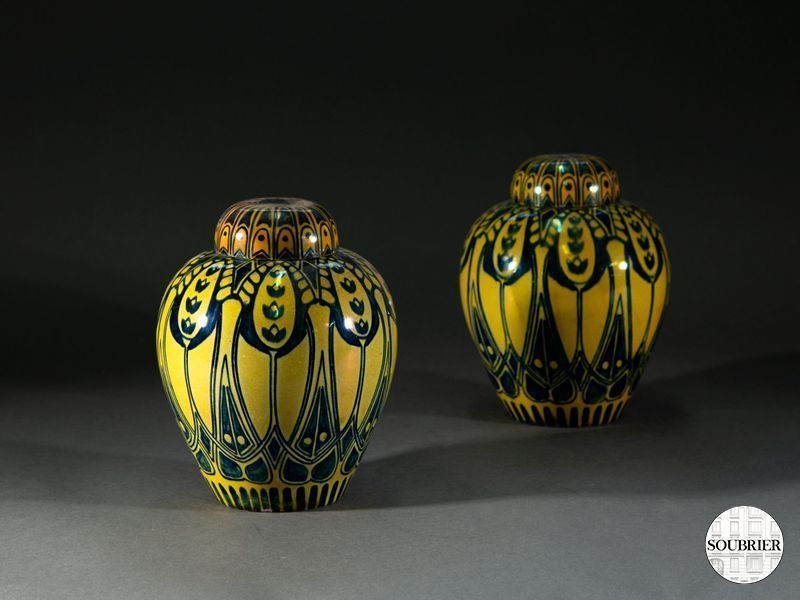 Deux vases potiches de 1925