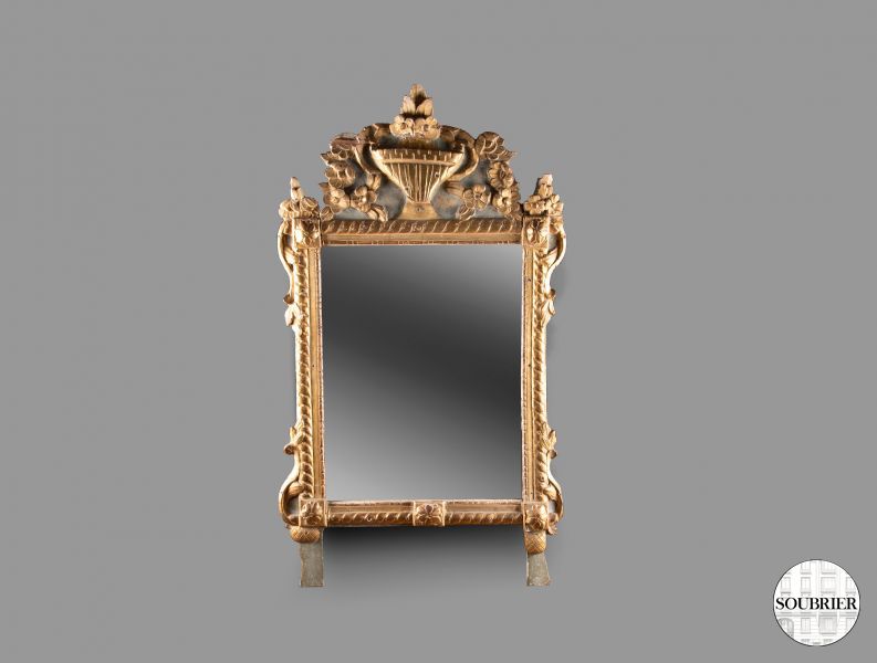 Sculpted golden mirror