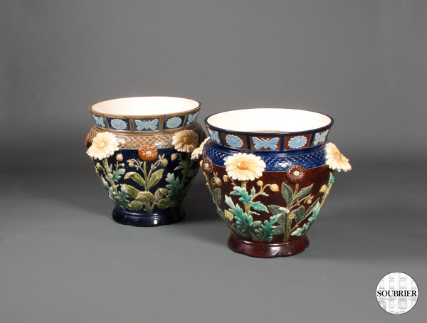 Earthenware pots in polychrome