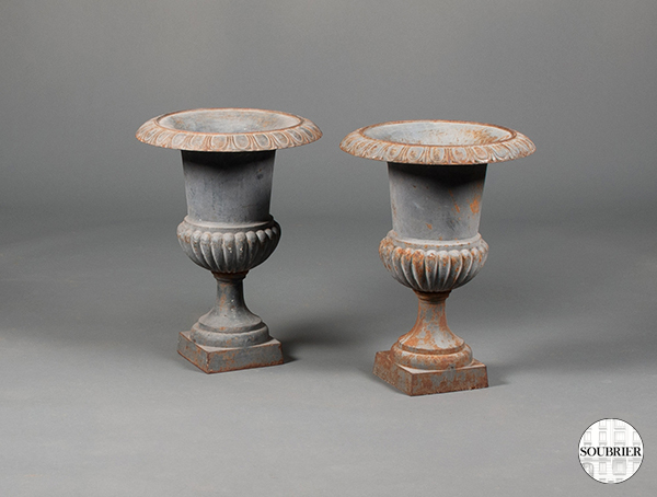 Pair of vases Medicis