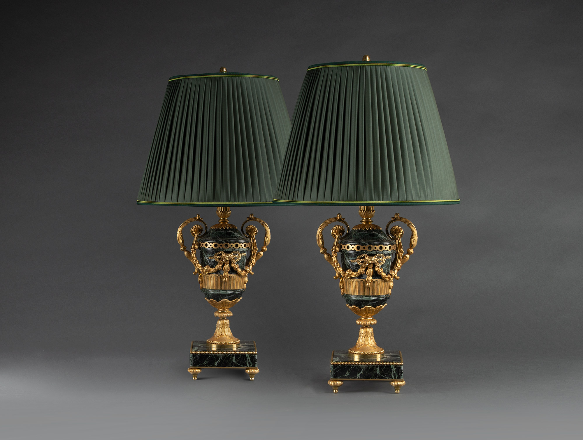 Paire de lampes Louis XVI Soubrier - Louer Luminaires Lampe XVIIIe