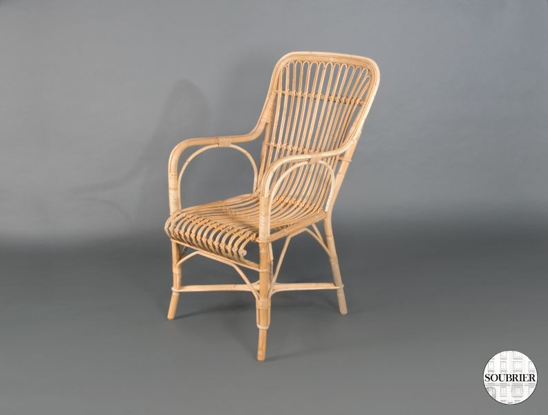 Set of rattan armchairs