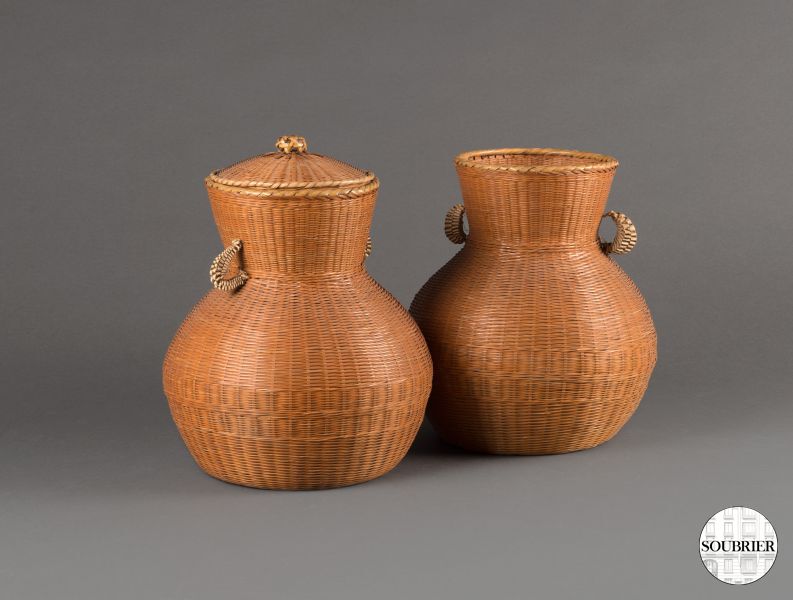 Wicker amphoras