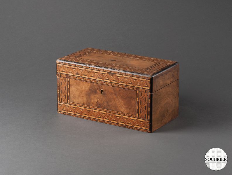 Wooden tea box