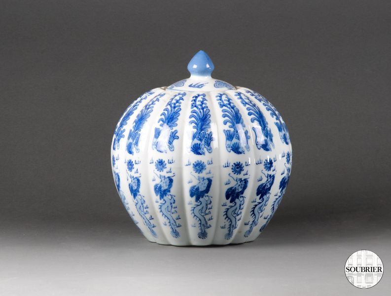 Blue chinese pumpkin vase