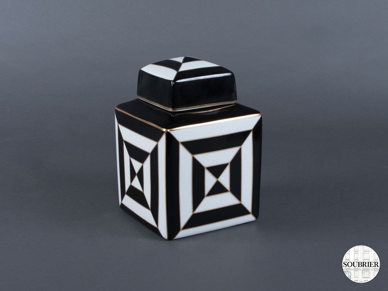 Square porcelain box