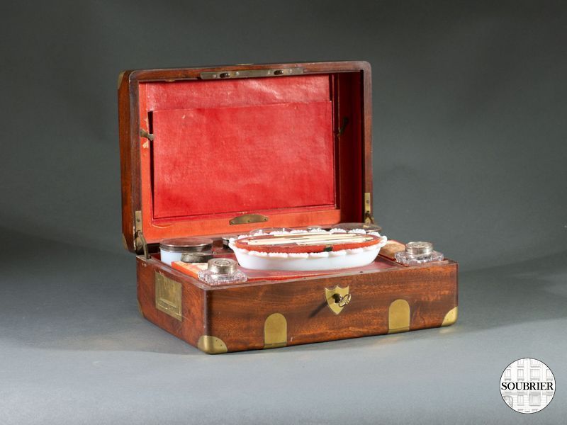 Necessaire de voyage acajou