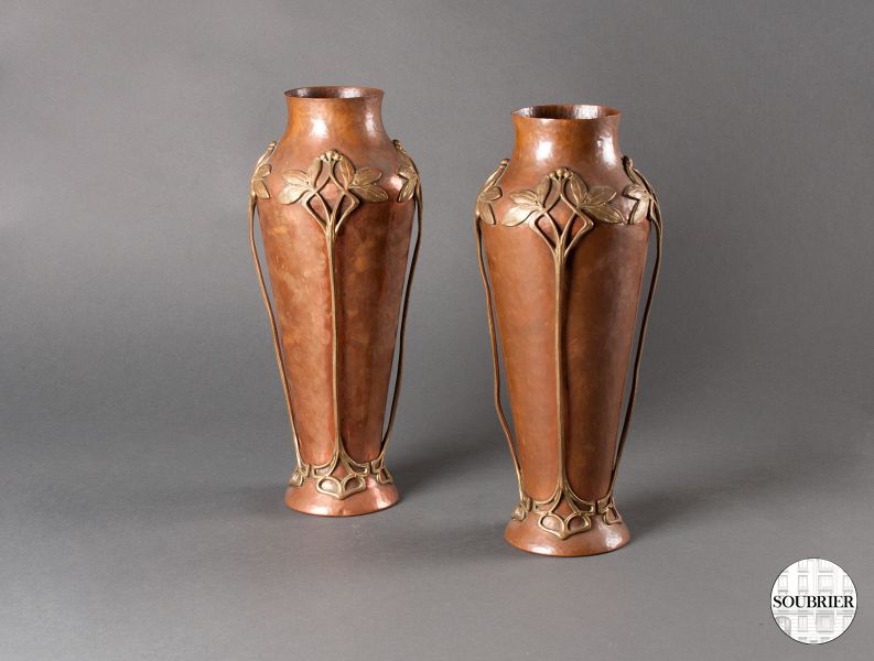 Deux vases de 1900