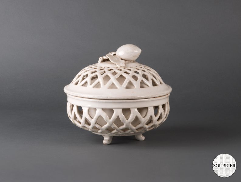 Decorative tureen