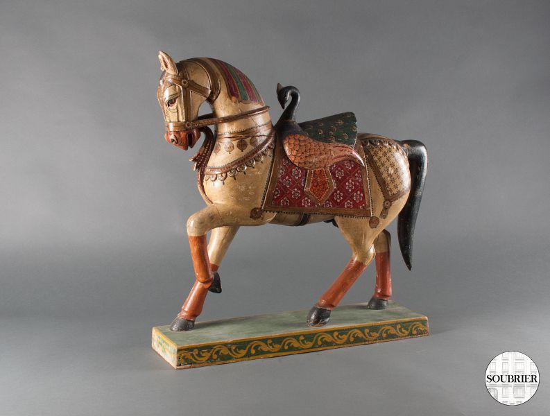 Grand Indian wooden horse