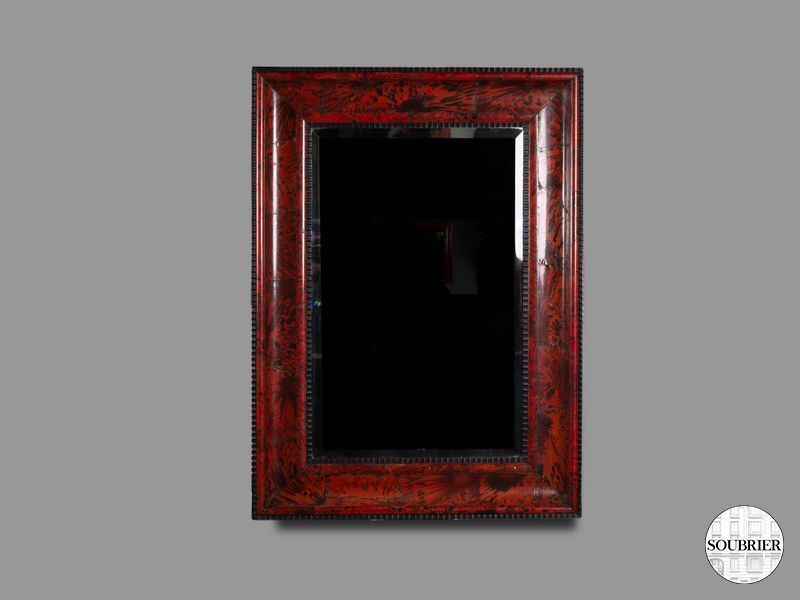 Miroir en écaille rouge