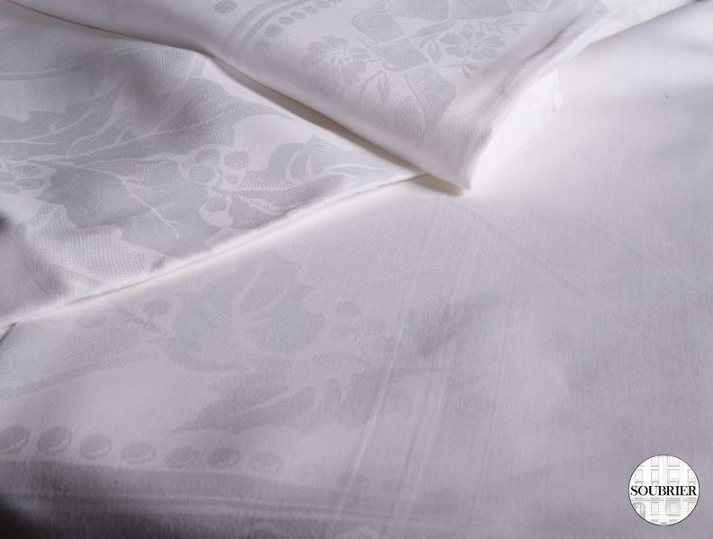 large white damask tablecloth