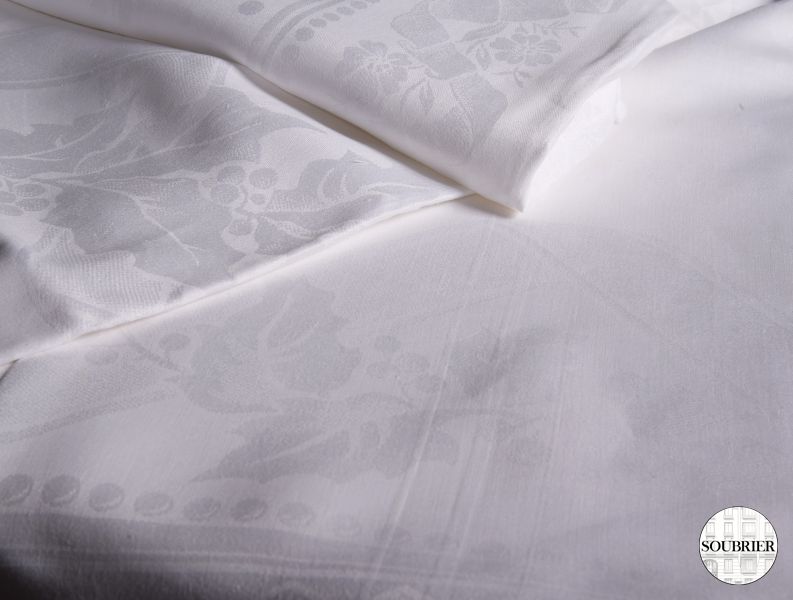 Grande nappe en damas blanc