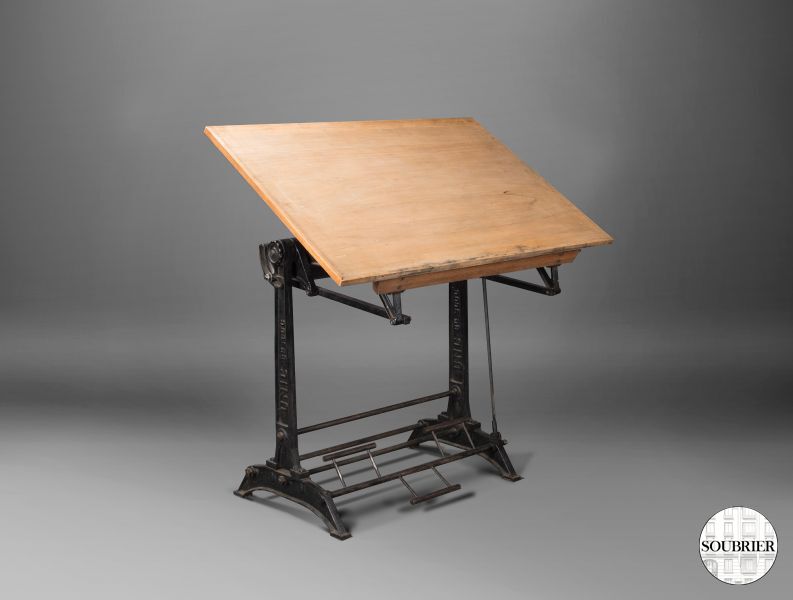 Cast iron and wood adjustable table