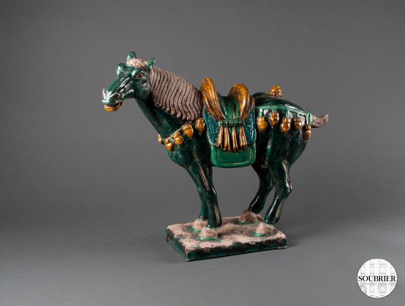 Cheval en céramique chinoise