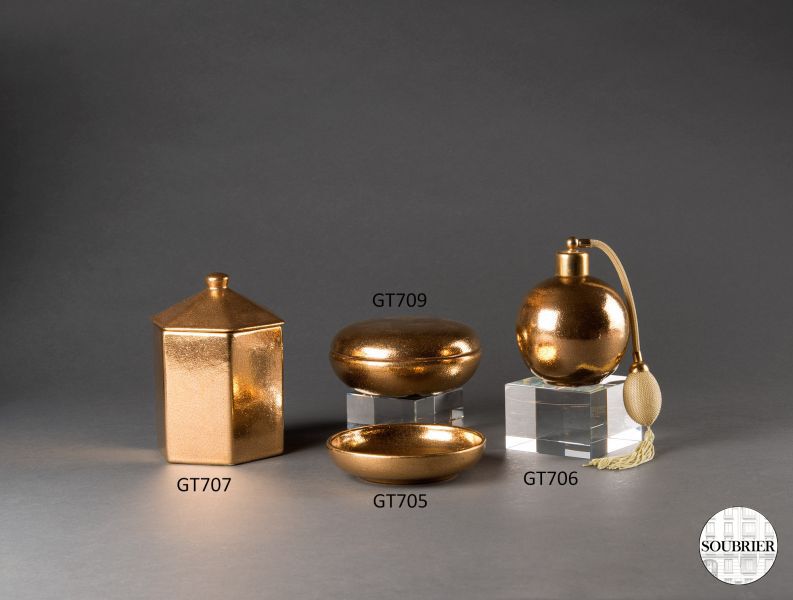 Gold Earthenware toilet set