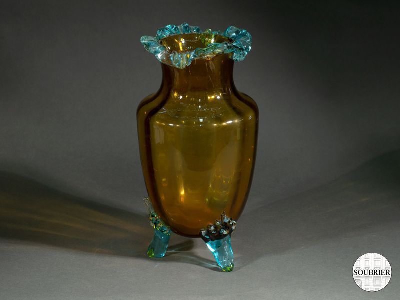 vase en cristal ambre