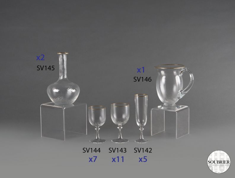 Twisted crystal glassware