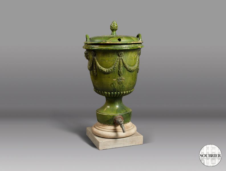 Fountain green faience