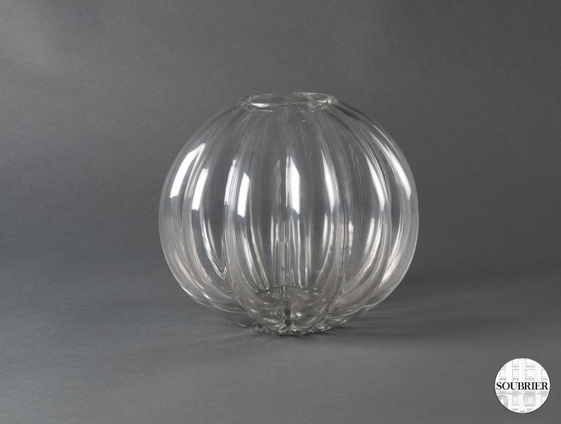 Moyen vase à côtes en verre