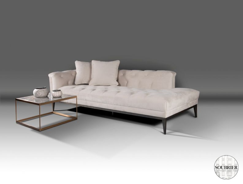 Contemporary daybed