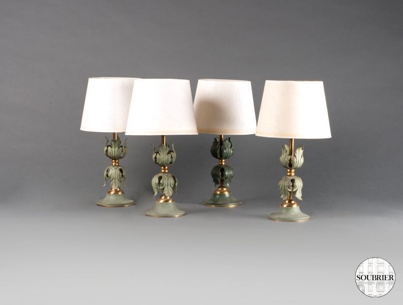 Set of 4 wrought iron palmette lamps