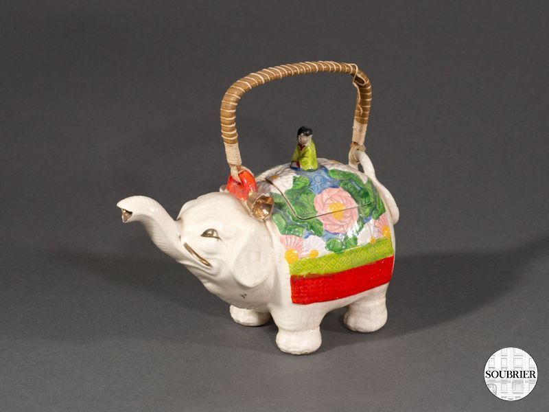 Théière éléphant faï