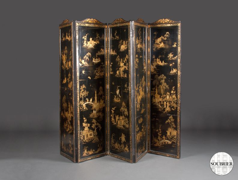 Japanese screen painted black and gold