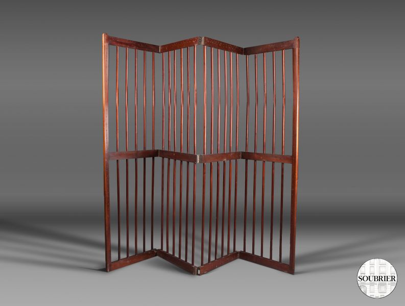 Screen mahogany bars