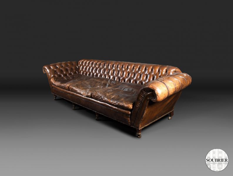 Sofa in leather