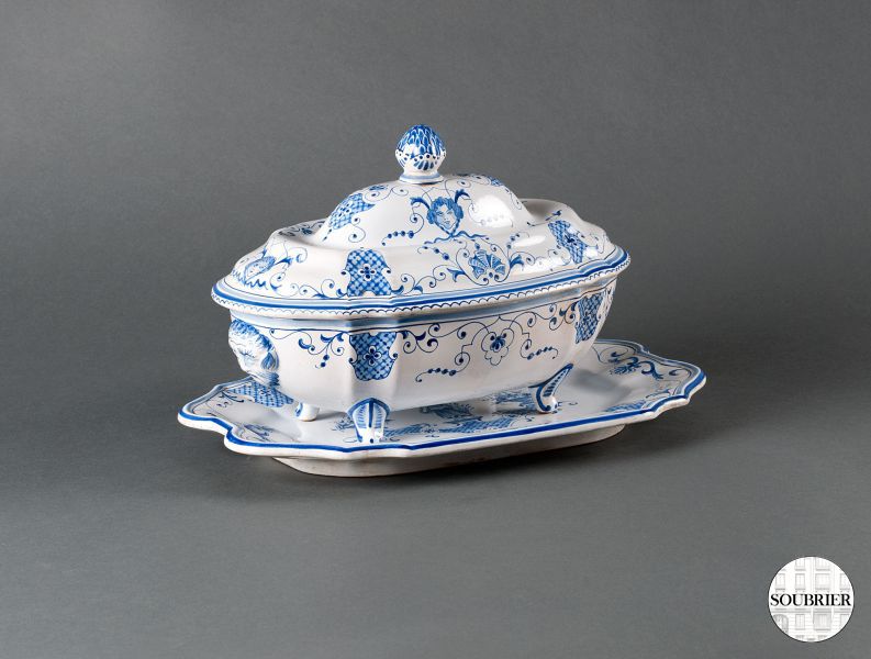 Oval tureen earthenware