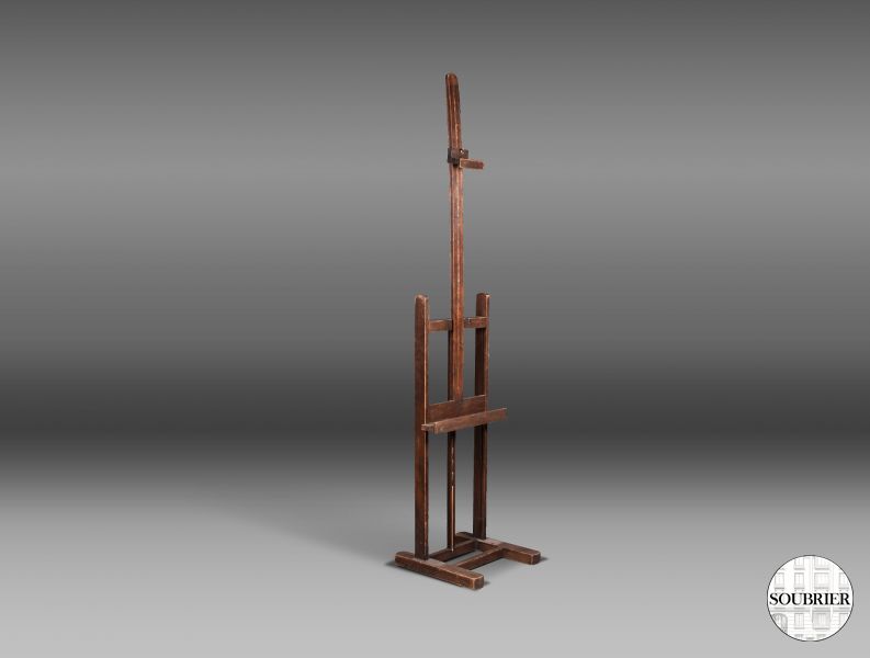 Studio easel