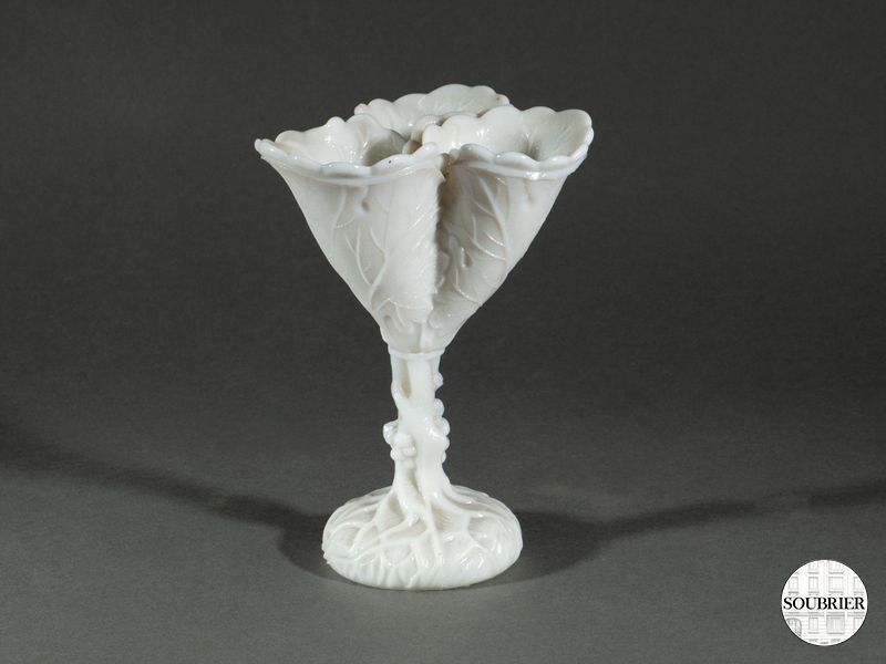 Vase opaline blanche