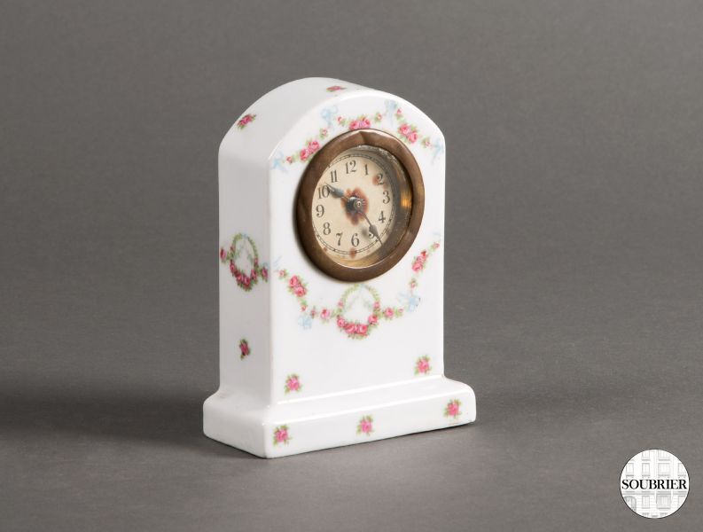 Earthenware small clock