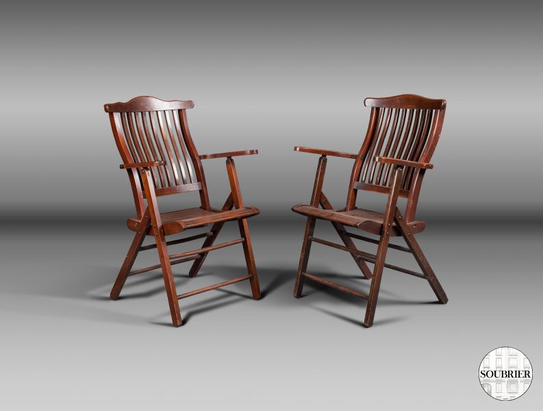 Pair of English armchairs nineteenth