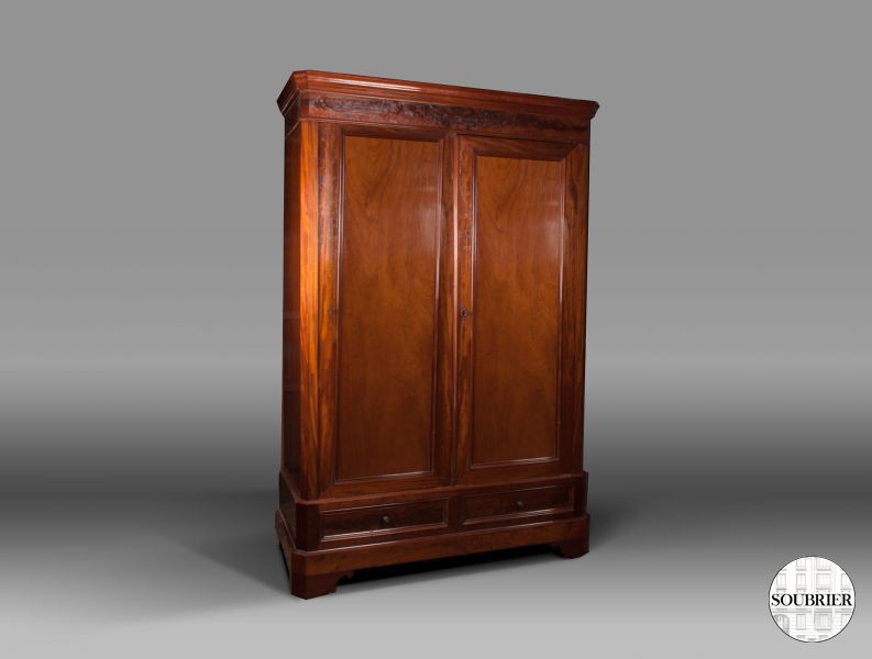 Grande armoire en acajou