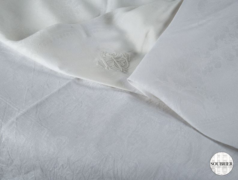 Nappe damas blanc à chiffre