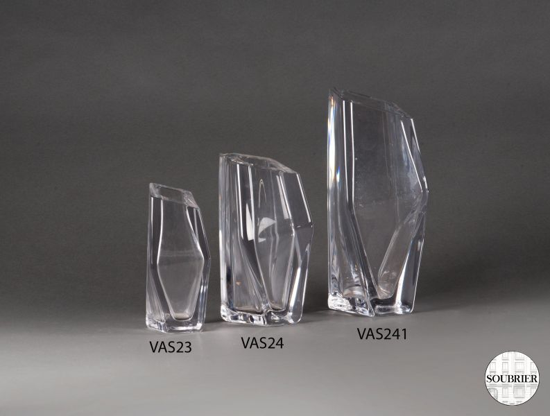 Vase en cristal Daum asymétriques