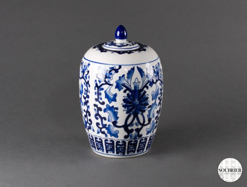 Chinese urn