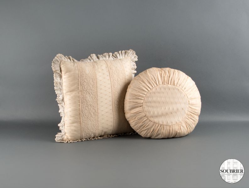 Lace cushions